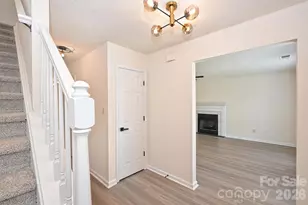 11118 Gold Pan Rd, Charlotte, NC 28215 - Photo 5