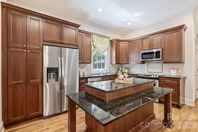 1115 S Kings Drive, Charlotte, NC 28207 - Photo 15