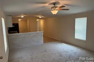 273 McMillan Dr, Hendersonville, NC 28792 - Photo 5