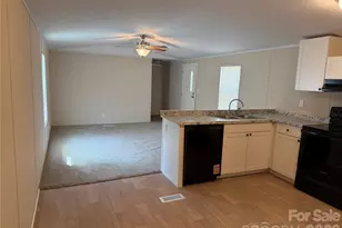 273 McMillan Dr, Hendersonville, NC 28792 - Photo 11