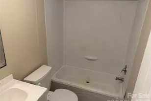 273 McMillan Dr, Hendersonville, NC 28792 - Photo 7