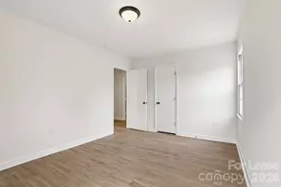 7224 Hackberry Ln, Charlotte, NC 28226 - Photo 19