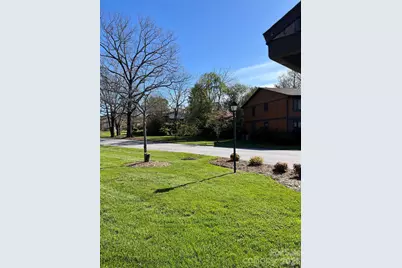 1763 Haywood Manor Road #D, Hendersonville, NC 28791 - Photo 3