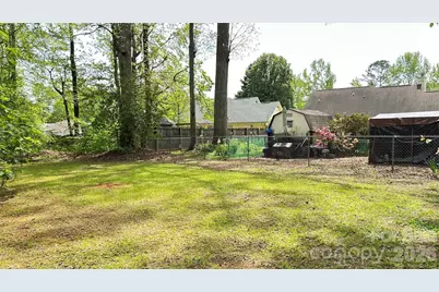 3520 Winslow Drive #1 & 2, Charlotte, NC 28269 - Photo 5