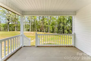 108 W Iowa Ave, Bessemer City, NC 28016 - Photo 11
