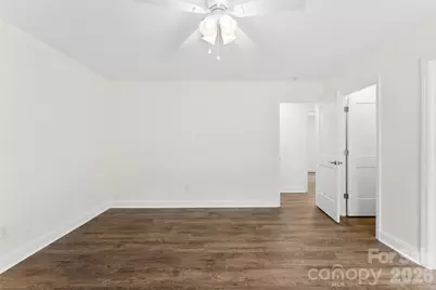 108 W Iowa Avenue, Bessemer City, NC 28016 - Photo 17