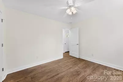 108 W Iowa Avenue, Bessemer City, NC 28016 - Photo 21