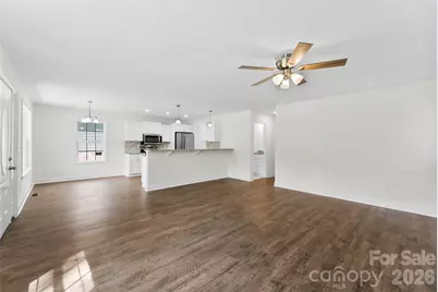 108 W Iowa Avenue, Bessemer City, NC 28016 - Photo 3