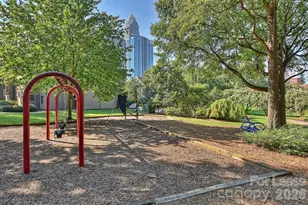 343 W 7th St, Charlotte, NC 28202 - Photo 25