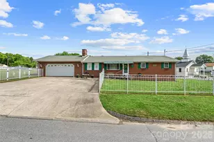 202 Reese St, Gastonia, NC 28056 - Photo 1