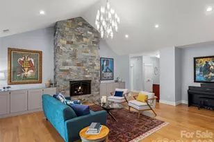 255 Dalhousie Ct, Flat Rock, NC 28731 - Photo 9