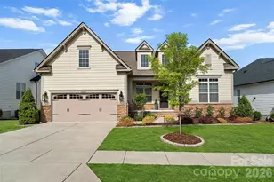 82212 Standing Oak Dr, Charlotte, NC 28278 - Photo 3