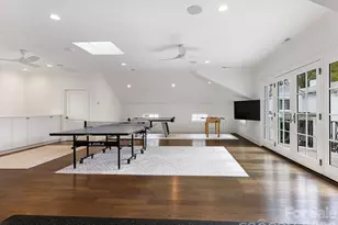 1930 Queens Rd W, Charlotte, NC 28207 - Photo 37