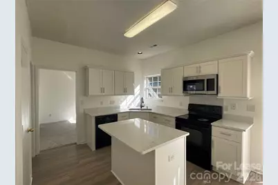 10218 Ridgewell Court, Charlotte, NC 28215 - Photo 5