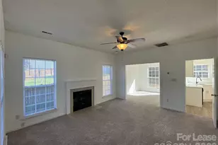 10218 Ridgewell Ct, Charlotte, NC 28215 - Photo 3