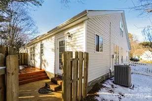 5022 Silabert Ave, Charlotte, NC 28205 - Photo 3