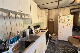 20 Homewood Dr, Asheville, NC 28803 - Photo 7