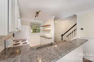 1218 Green Oaks Ln, Charlotte, NC 28205 - Photo 7