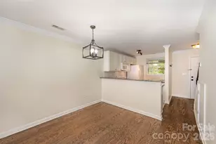 1218 Green Oaks Ln, Charlotte, NC 28205 - Photo 5