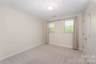 1218 Green Oaks Ln, Charlotte, NC 28205 - Photo 17