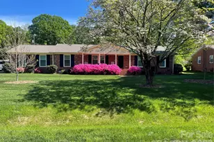 5022 Cheviot Rd, Charlotte, NC 28269 - Photo 3