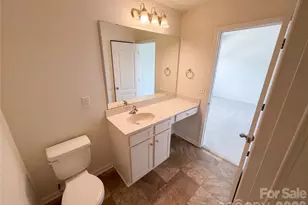 8321 Candlenut Ln, Charlotte, NC 28215 - Photo 17