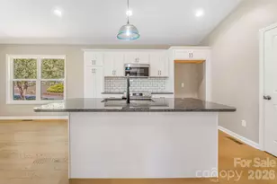 1196 Crabtree Rd, Waynesville, NC 28785 - Photo 3