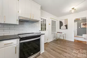 1940 Lansdale Dr, Charlotte, NC 28205 - Photo 11