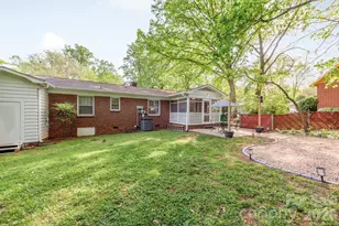 1940 Lansdale Dr, Charlotte, NC 28205 - Photo 25