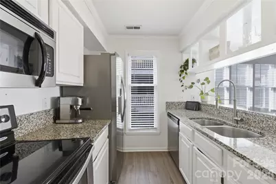 308 Queens Road #32, Charlotte, NC 28204 - Photo 5