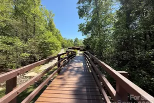 1304 Woodglen Ln, Matthews, NC 28104 - Photo 41