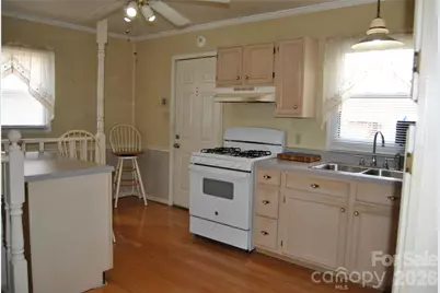 909 Timberlane Drive, Mount Holly, NC 28120 - Photo 9