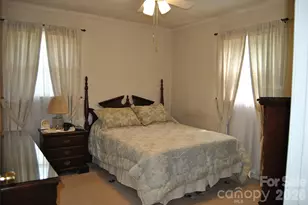 909 Timberlane Dr, Mount Holly, NC 28120 - Photo 15