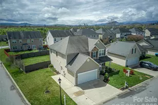 222 Haw River Rd, Fletcher, NC 28732 - Photo 3