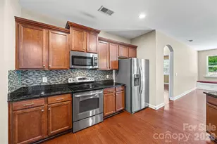 754 Virginia Pine Ln, Lake Wylie, SC 29710 - Photo 13