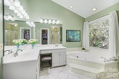 9200 Brightleaf Place, Charlotte, NC 28269 - Photo 13