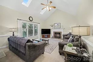 9200 Brightleaf Pl, Charlotte, NC 28269 - Photo 9