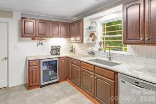 3 Odie Ln, Candler, NC 28715 - Photo 7