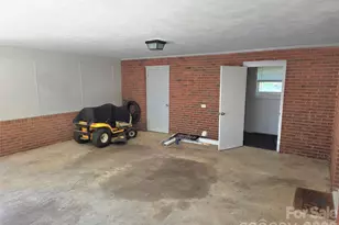 7222 Melody Ln, Charlotte, NC 28214 - Photo 7