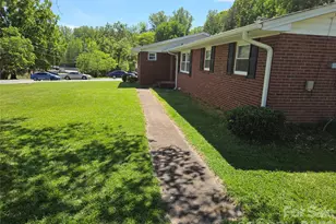 7222 Melody Ln, Charlotte, NC 28214 - Photo 3