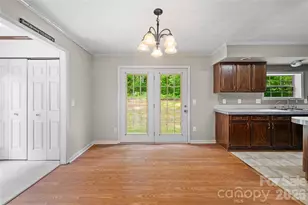 6582 Hoot Owls Hollow Rd, Hickory, NC 28602 - Photo 11