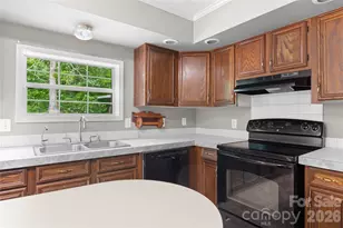 6582 Hoot Owls Hollow Rd, Hickory, NC 28602 - Photo 7