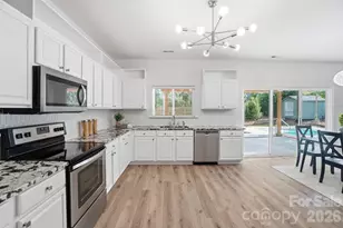 9713 Falling Stream Dr, Charlotte, NC 28214 - Photo 15