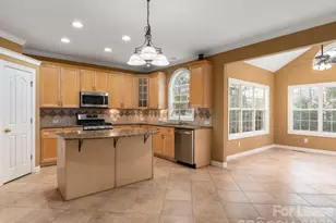 11415 Fountaingrove Dr, Charlotte, NC 28262 - Photo 17