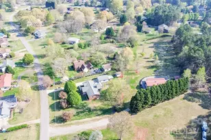 167 Southwood Dr, Statesville, NC 28677 - Photo 5