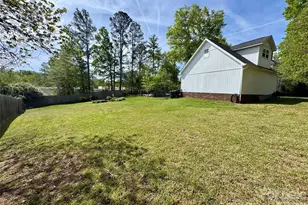 517 Sunnyside Dr SE, Concord, NC 28025 - Photo 9