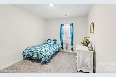 8133 Clairwood Drive, Charlotte, NC 28269 - Photo 15