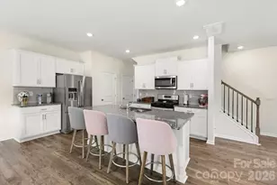 8133 Clairwood Dr, Charlotte, NC 28269 - Photo 5