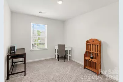 8133 Clairwood Drive, Charlotte, NC 28269 - Photo 17