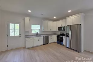 1028 Patton Ave, Albemarle, NC 28001 - Photo 3